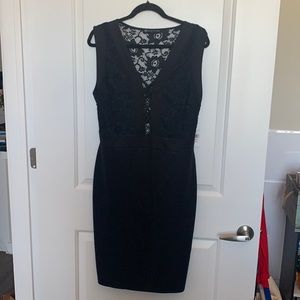 Lace detail bodycon dress